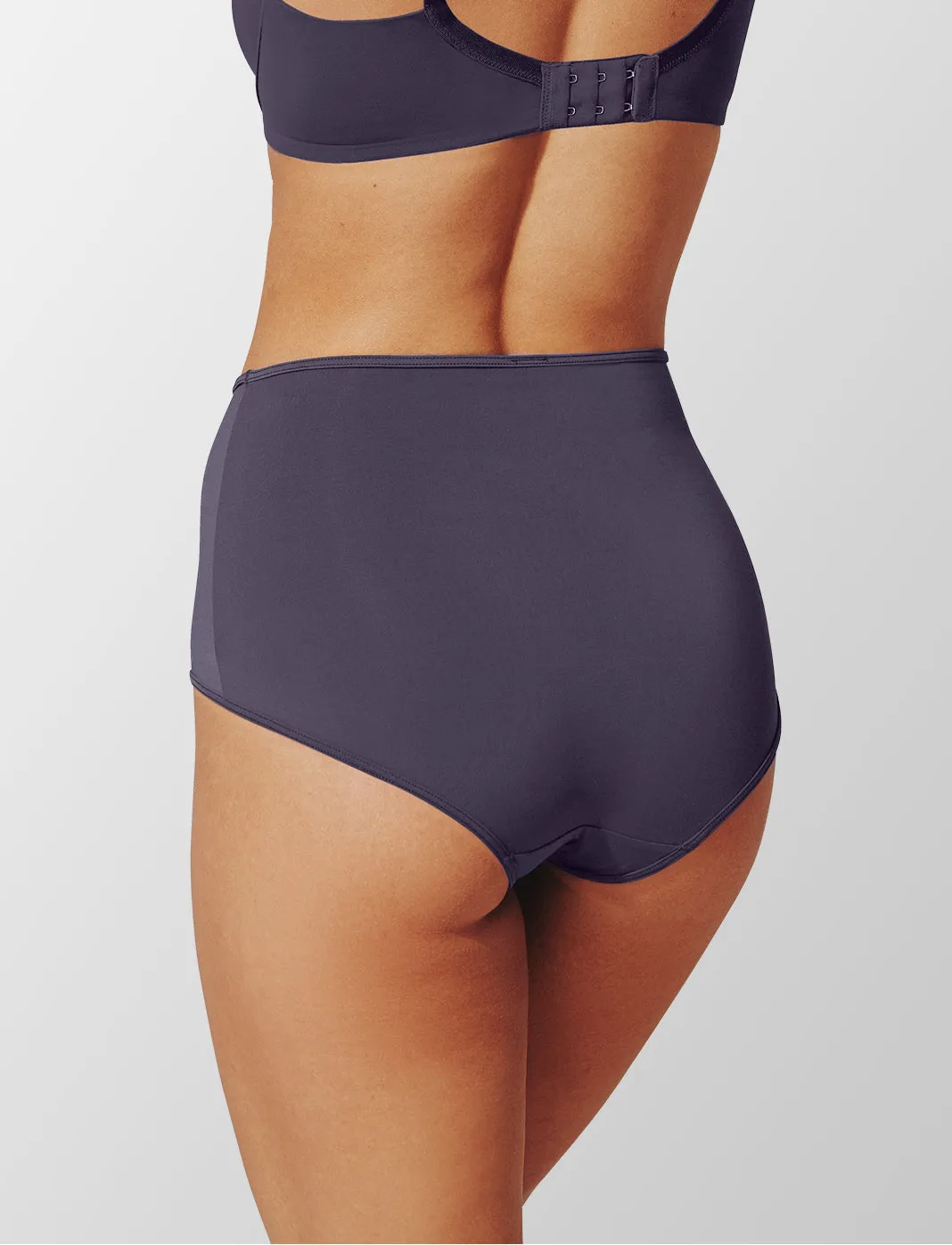 24/7® Classic Brief 3 Pack Box