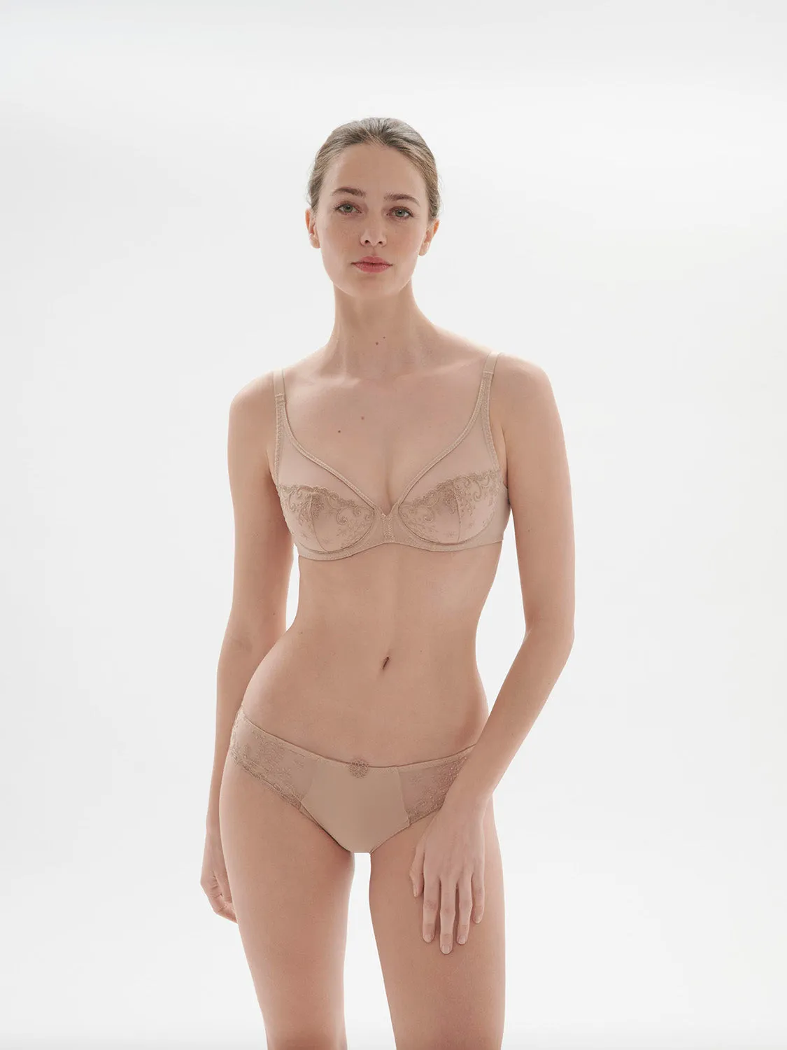 Delice Full Coverage Plunge - Sand