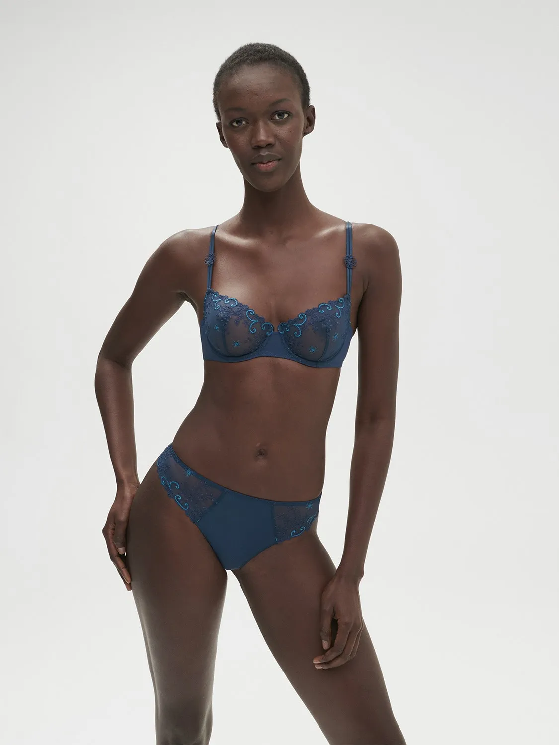 Delice Sheer Demi - Prestige Blue