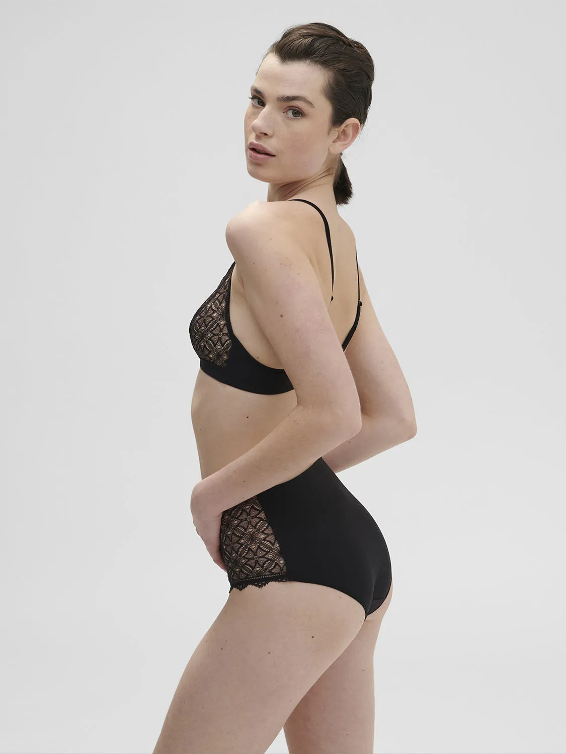 Escale Retro Brief - Black