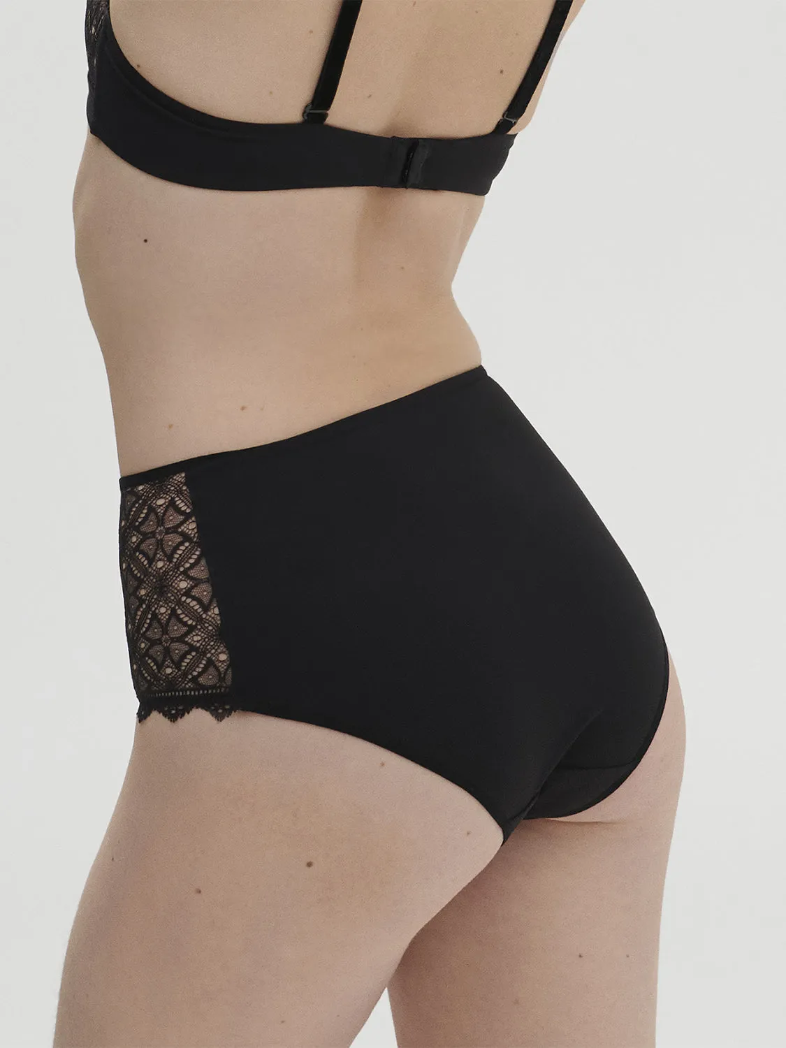Escale Retro Brief - Black