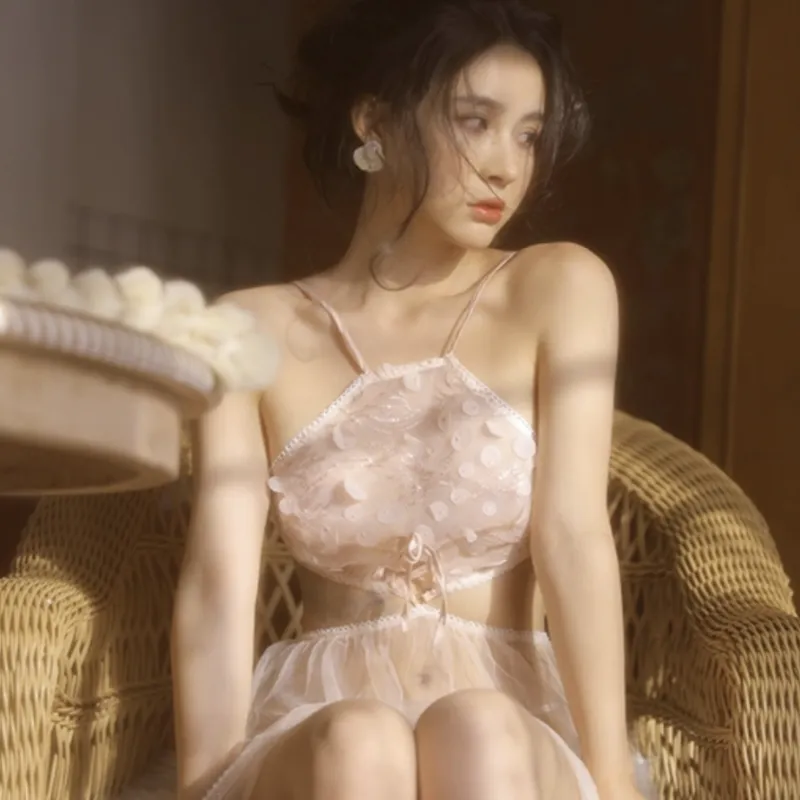 Romantic Petal Like Night Lingerie