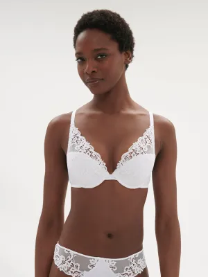 Saga Triangle Contour - White
