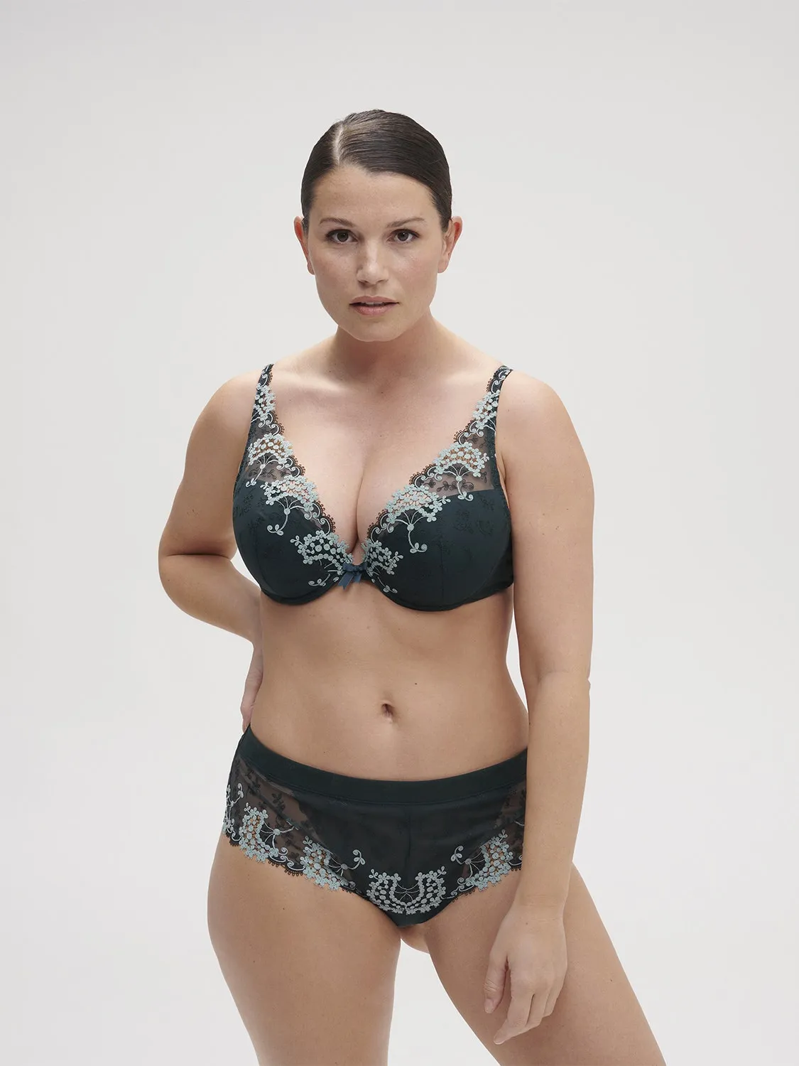 Wish Triangle Contour - Kolsaï Green